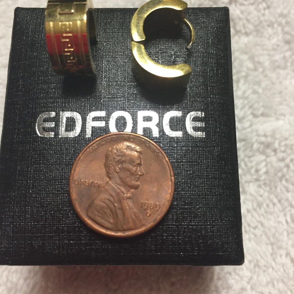 EdForce Stainless Steel Gold Hoop Gold Earrings - Picture 13 of 16